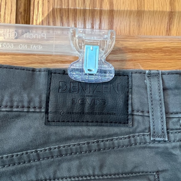 Men’s Denizen Levi Jeans - Picture 4 of 5